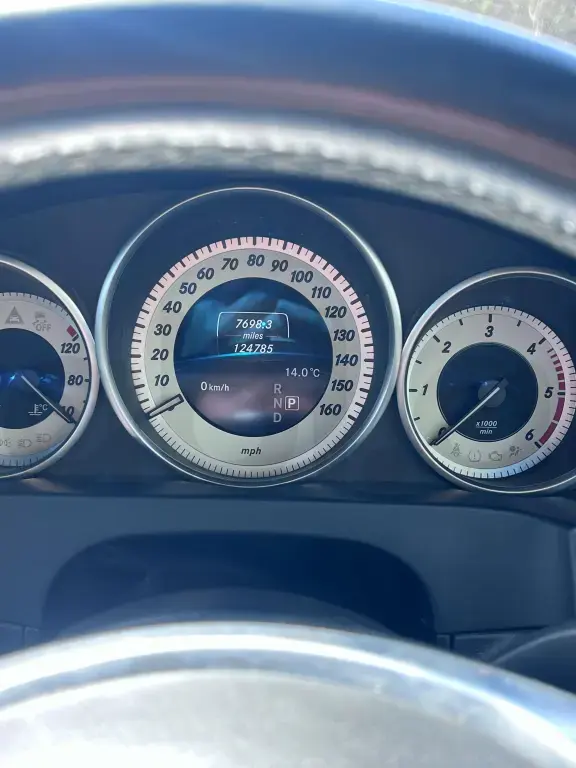 Mercedes-Benz E-Class W213  2016, 124 785km
