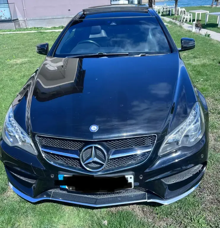 Mercedes-Benz E-Class W213  2016, 124 785km