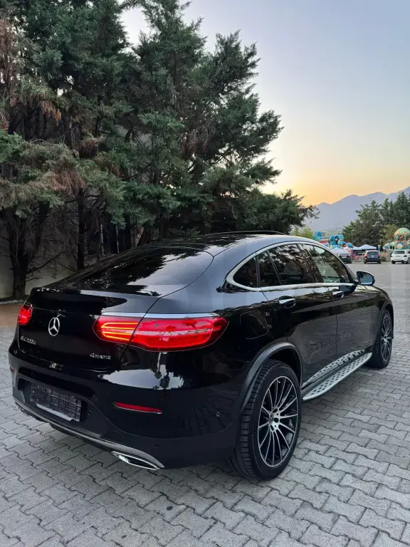 Mercedes-Benz GLC Coupe C253  2018, 196 000km